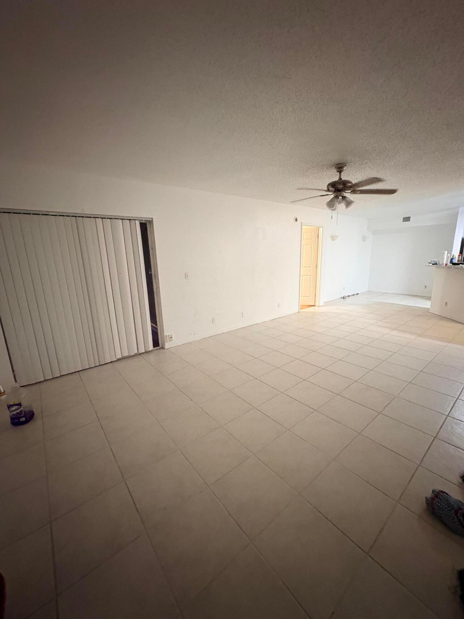 Unit 101W photo 4