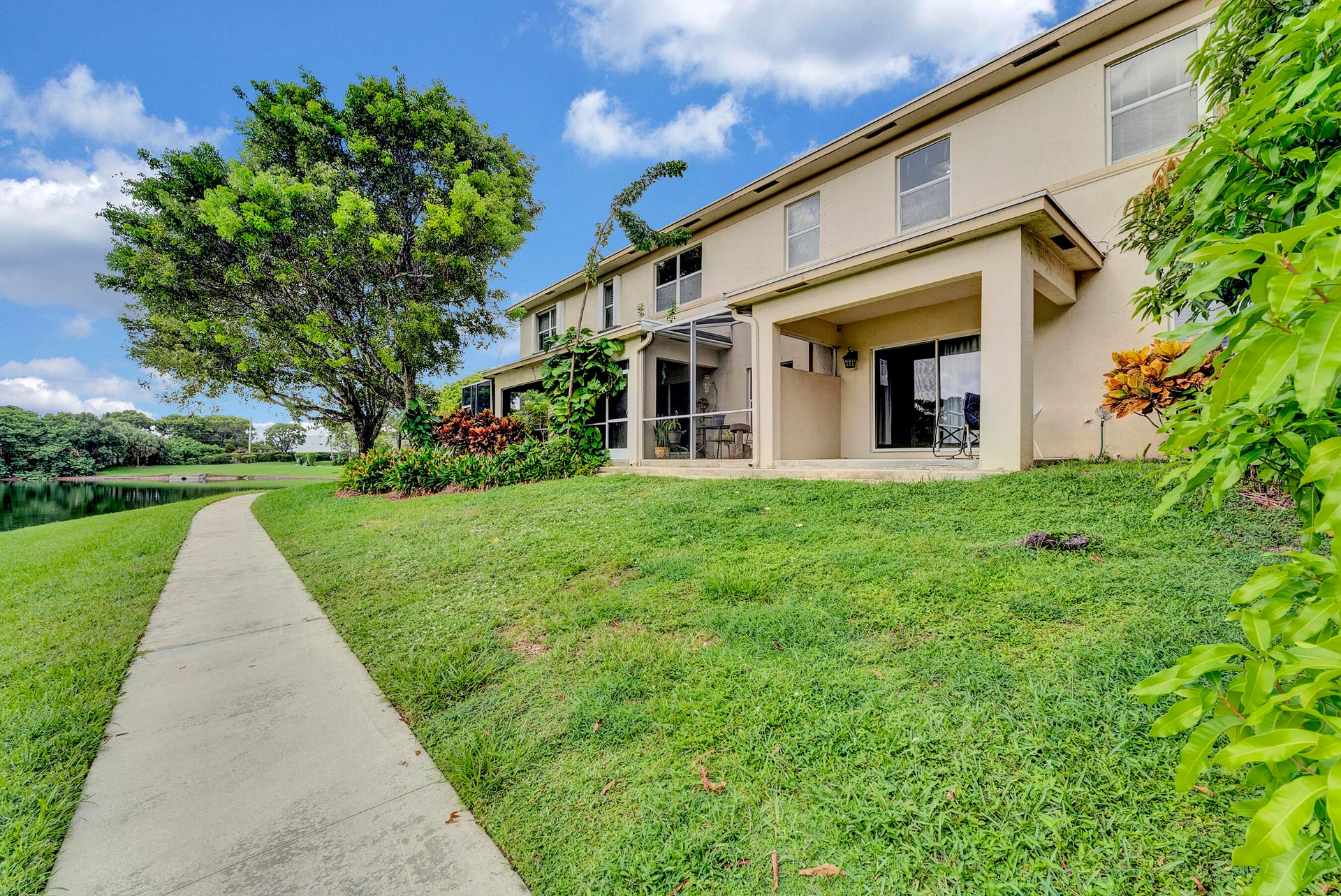 Residence photo 4