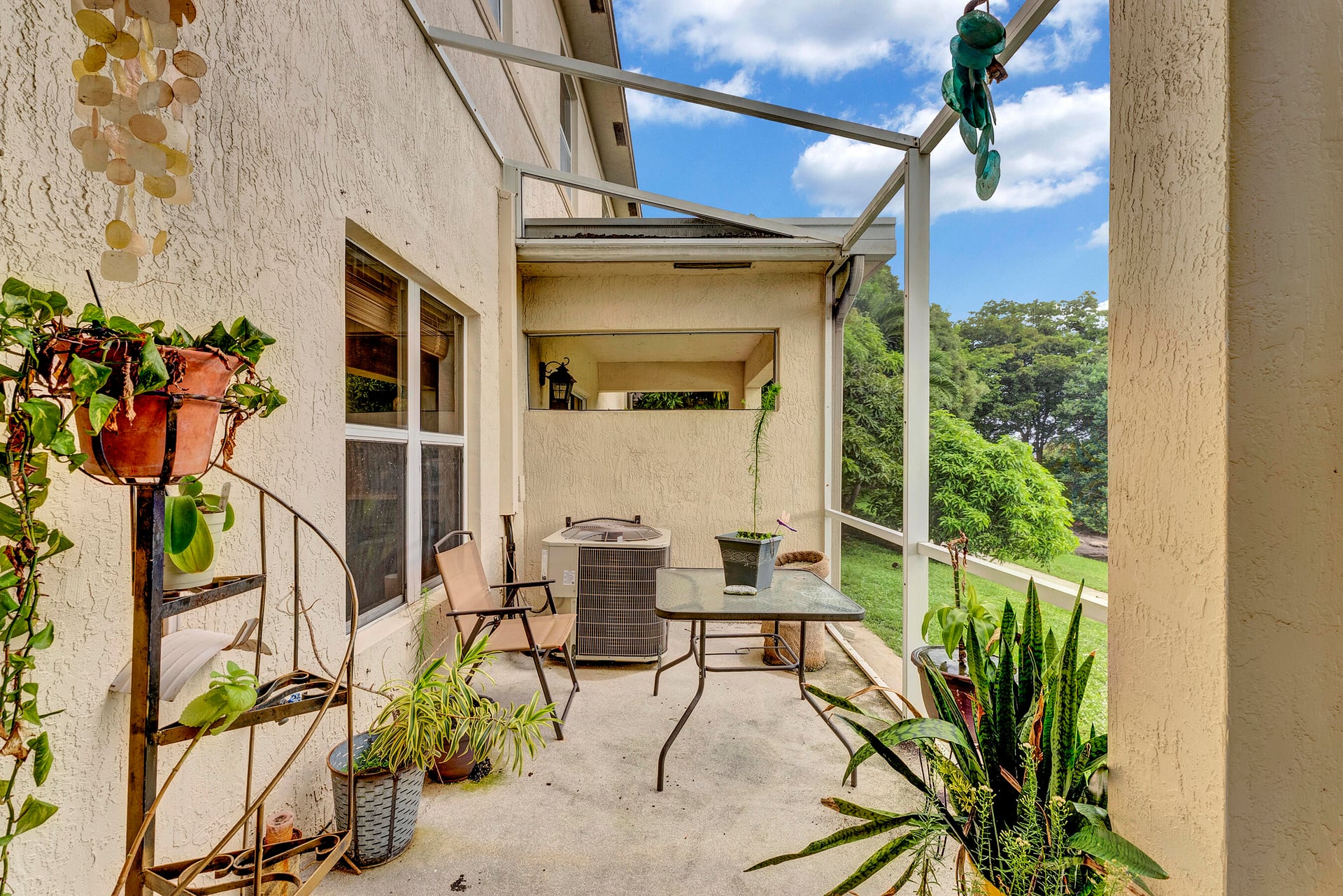 Residence photo 16