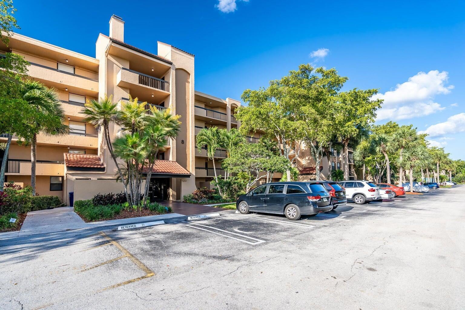  Unit 8308 photo 19