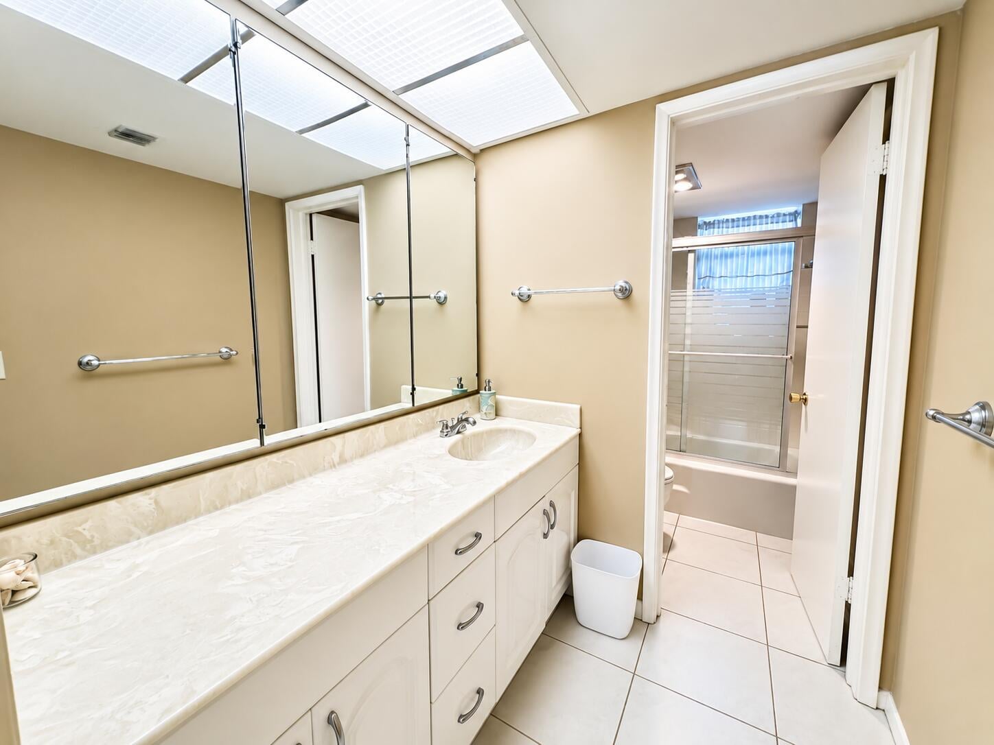 South Palm Beach Unit 809 photo 19