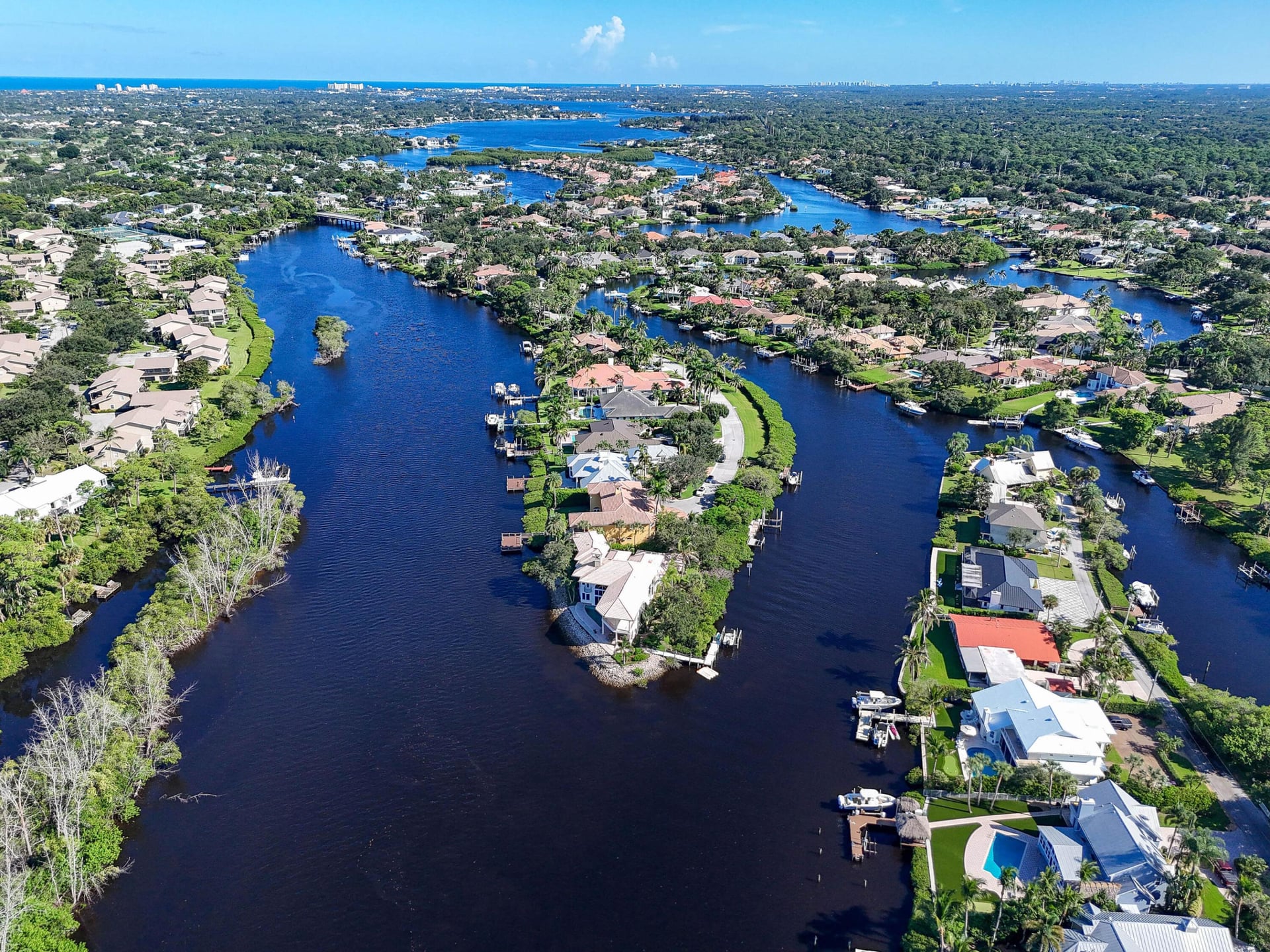 Jupiter River Estates Residence photo 16