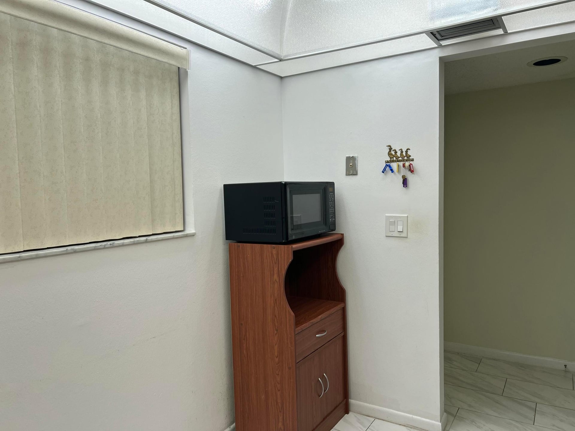 Unit 101 photo 10