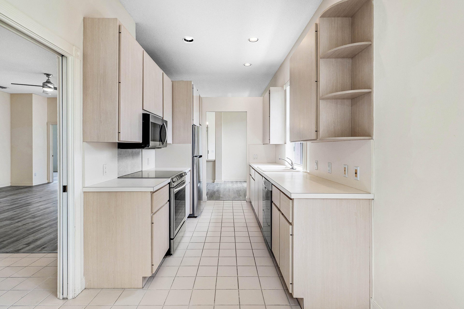 Residence photo 16