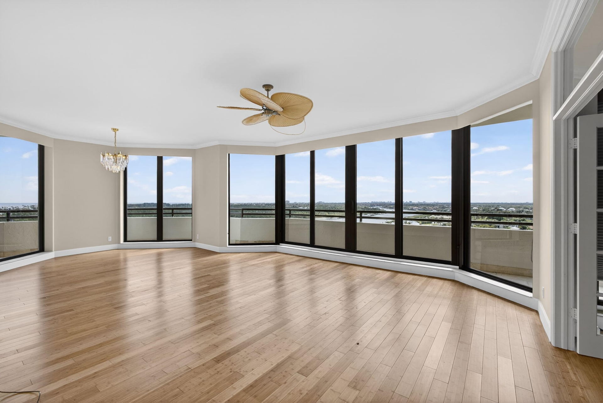Jonathan's Landing Jupiter FL Unit 1304 photo 4