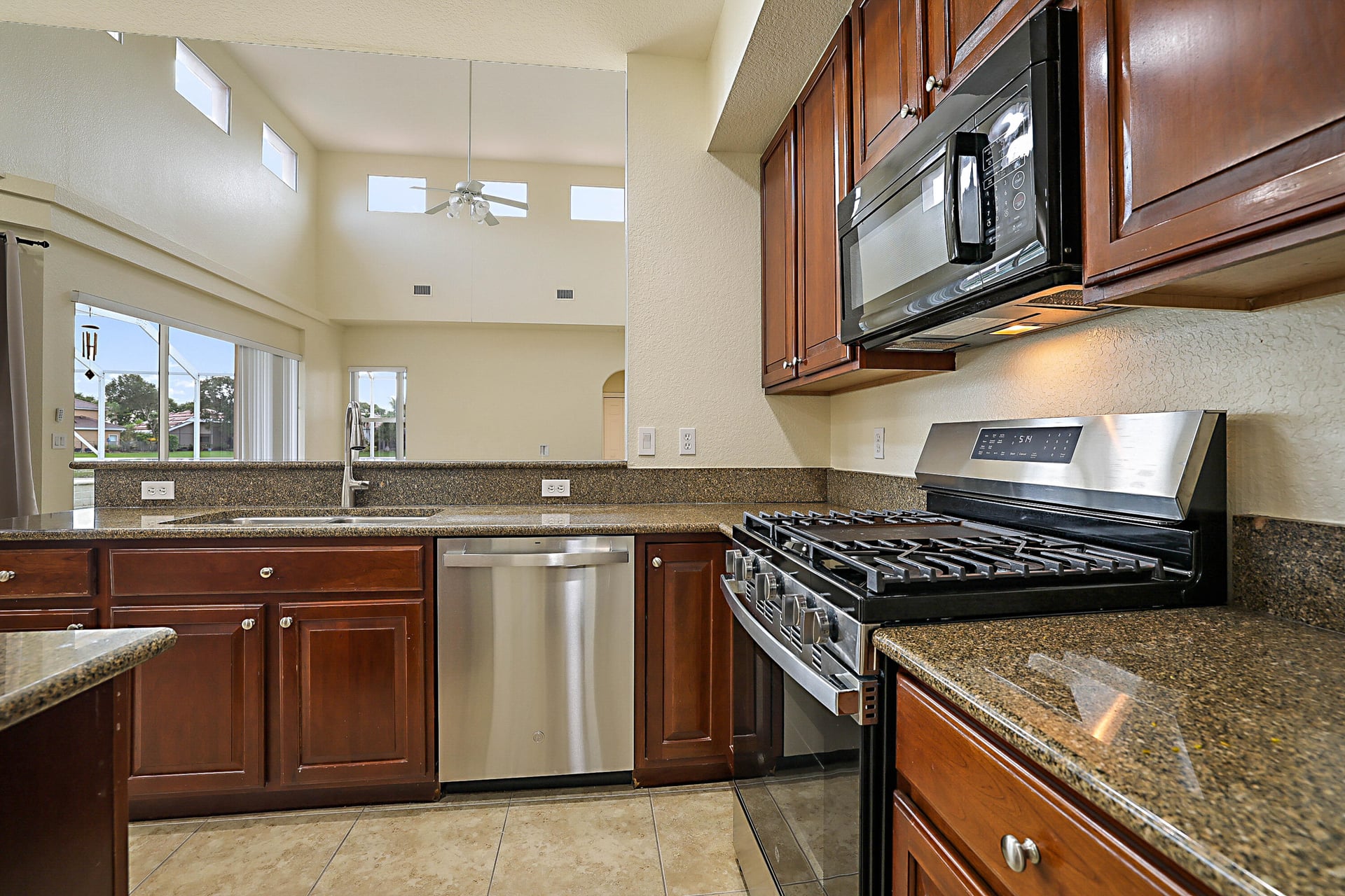 Residence photo 22