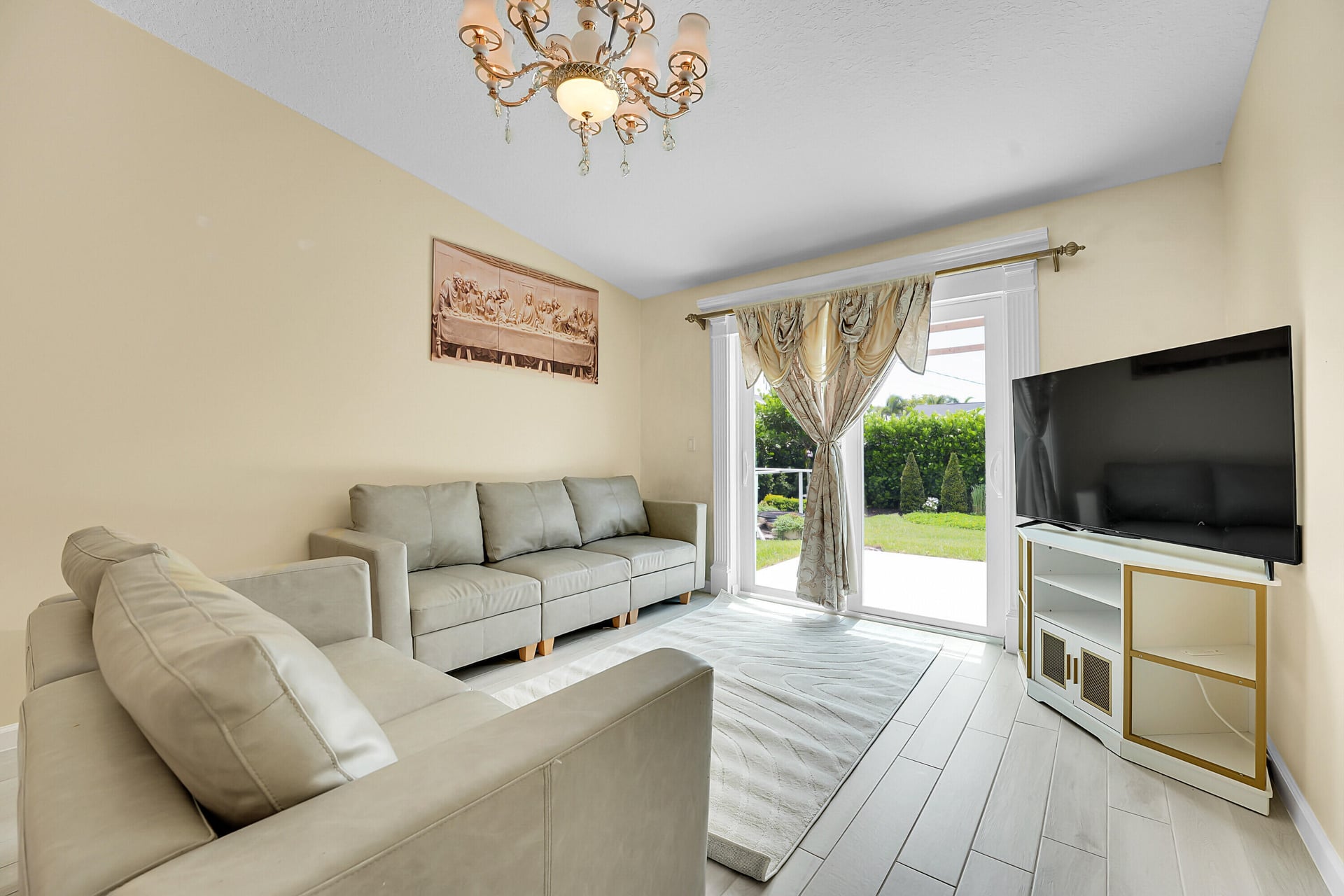  Residence photo 7