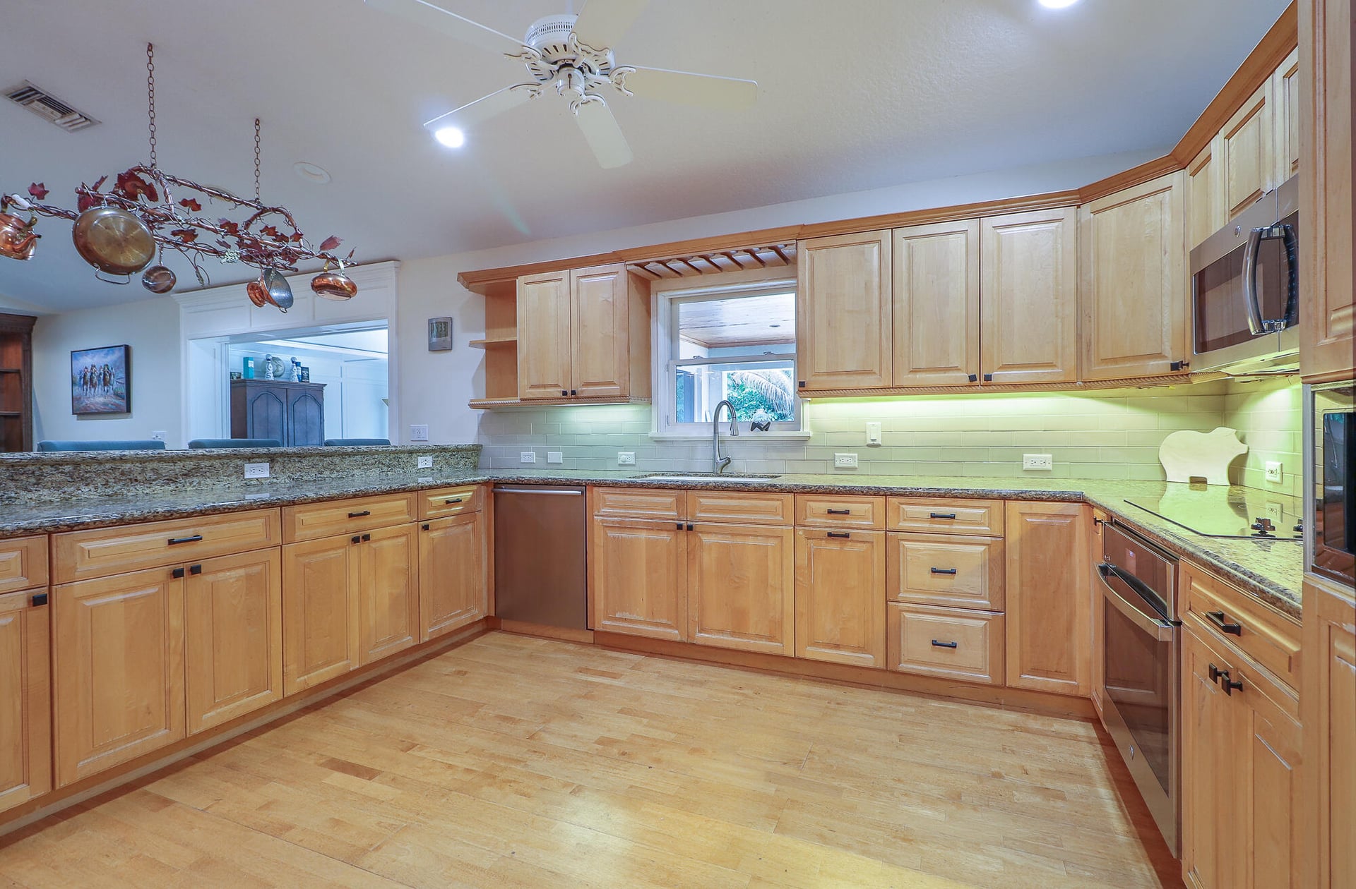 Residence photo 28