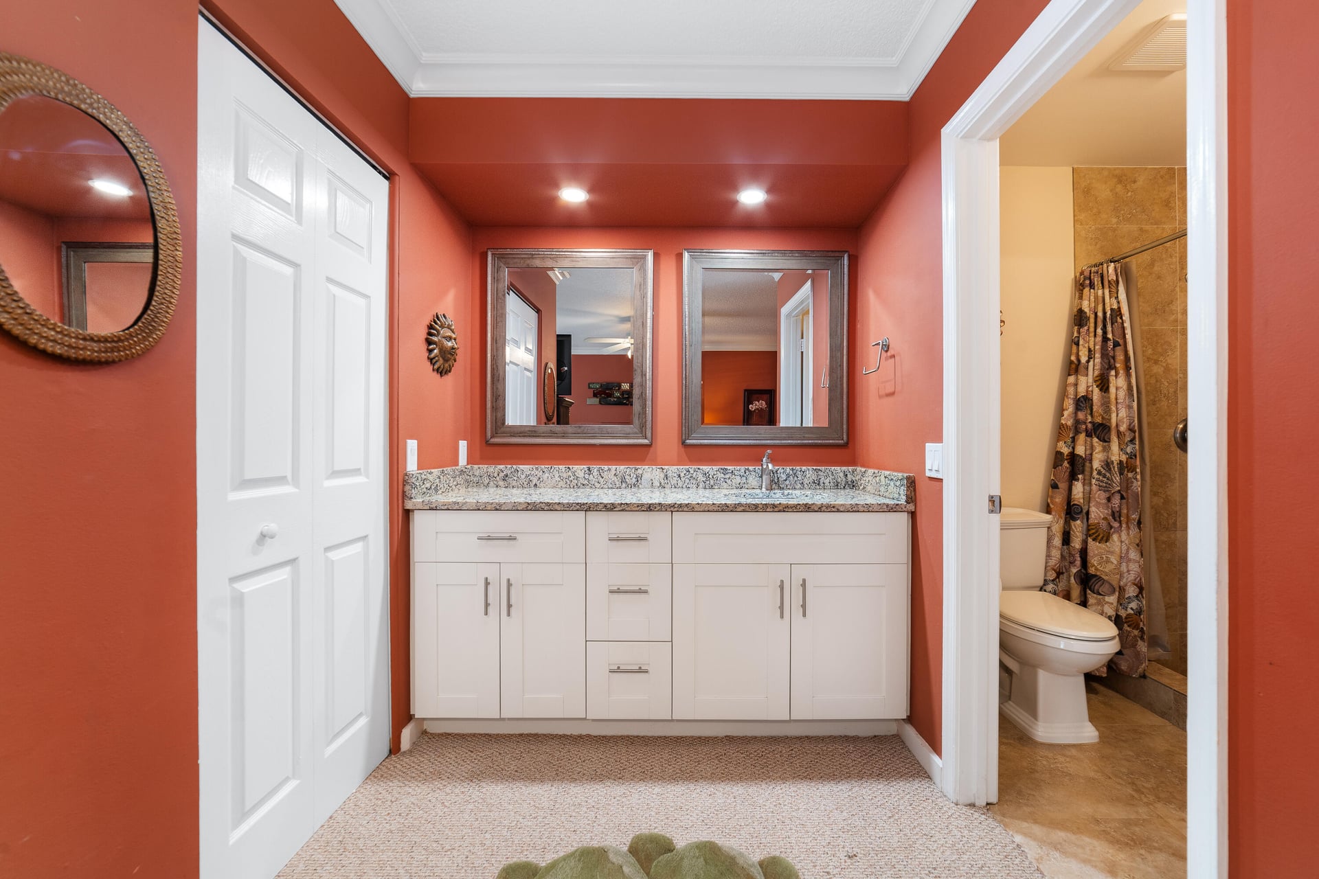 Residence photo 16
