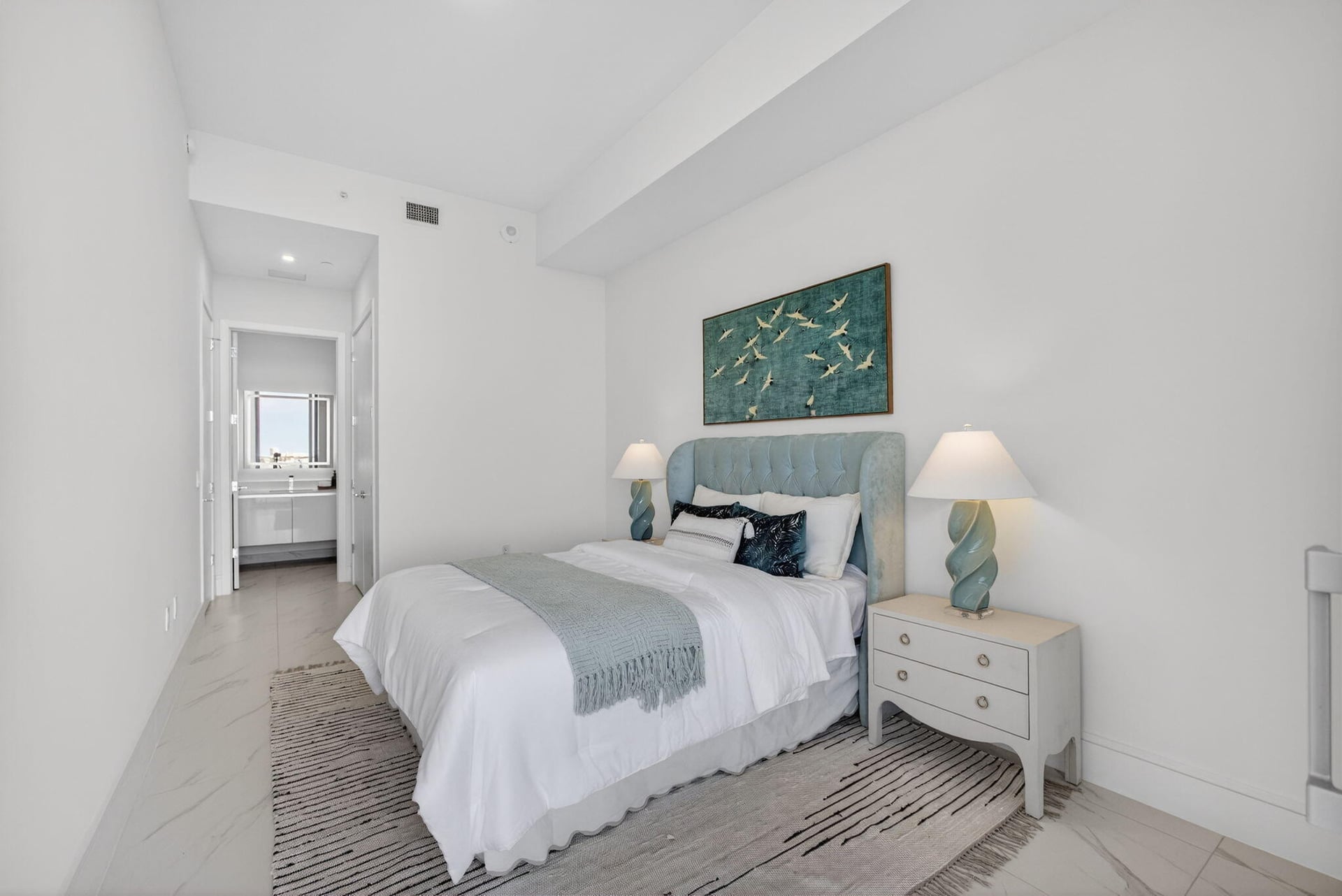 Nautilus 220 Unit 609 photo 43
