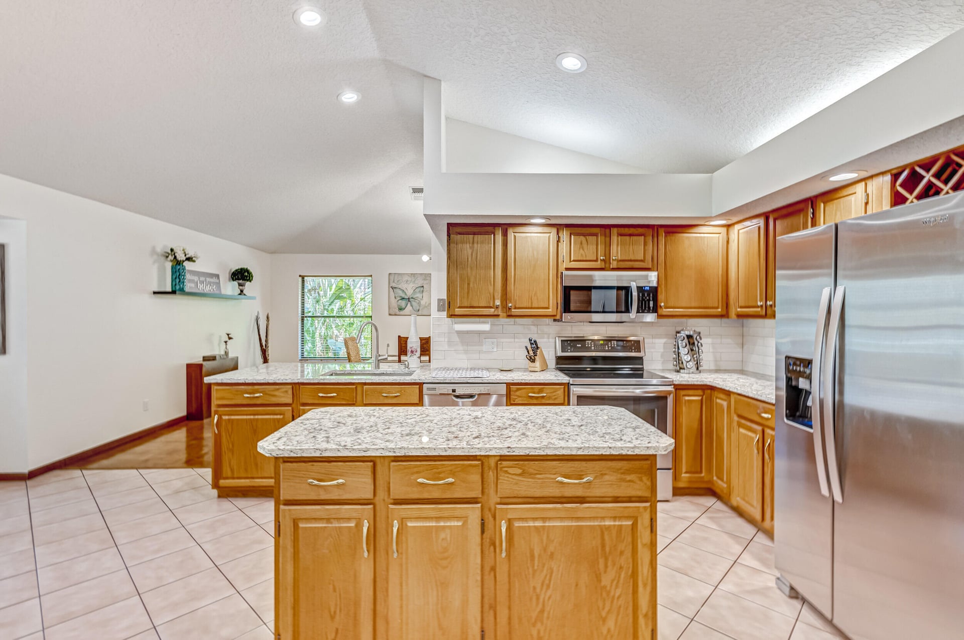 Residence photo 16