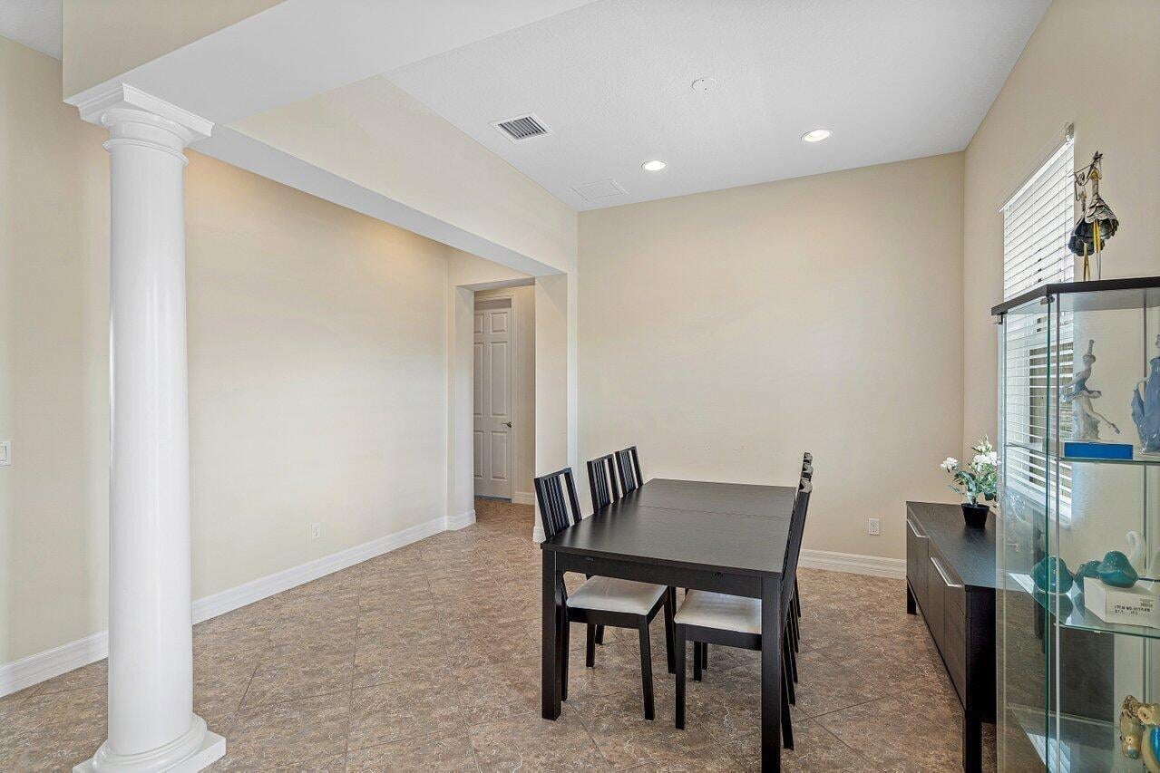  Residence photo 10