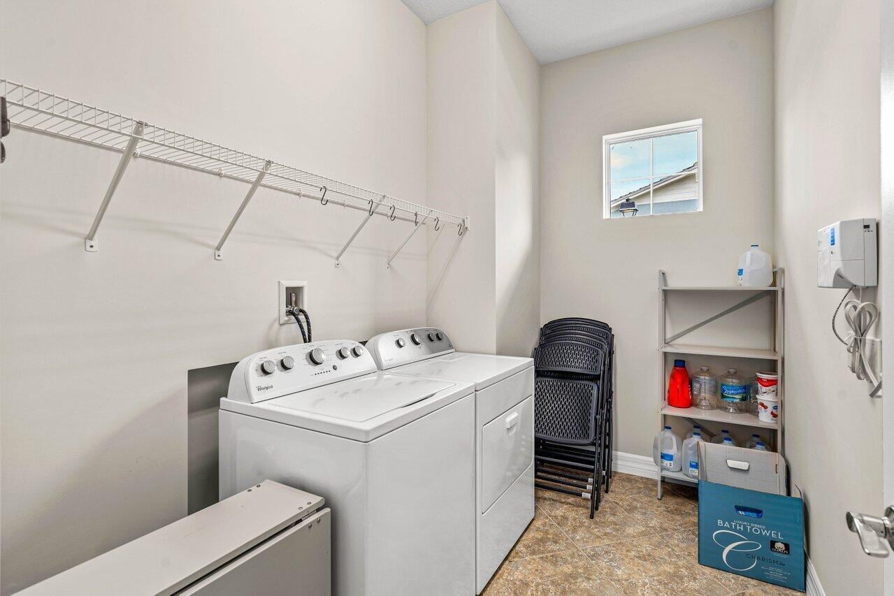  Residence photo 37
