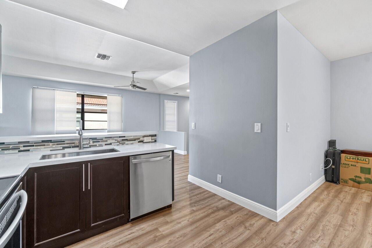  Residence photo 10