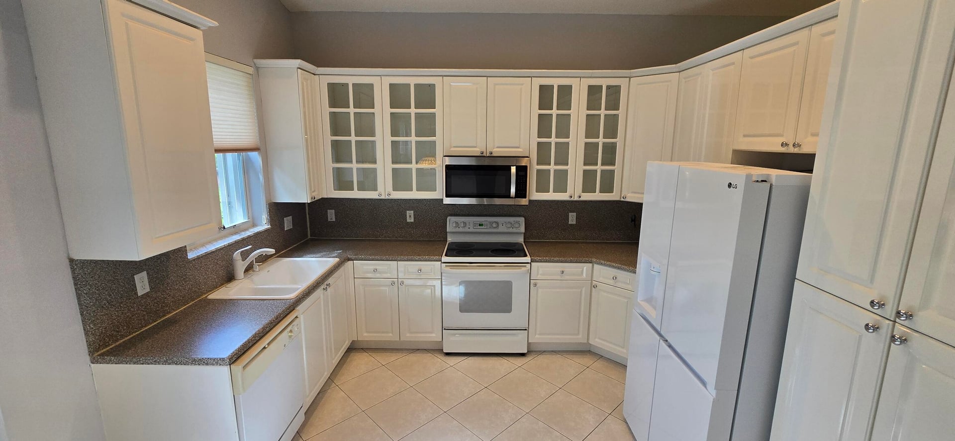 Residence photo 4