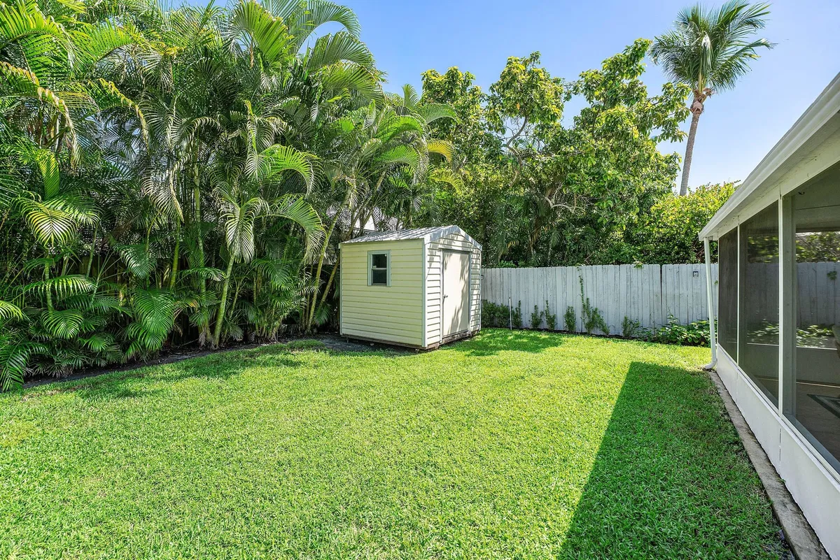 Residence photo 34