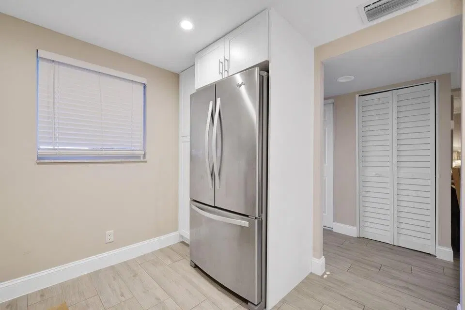 Unit 202 photo 10