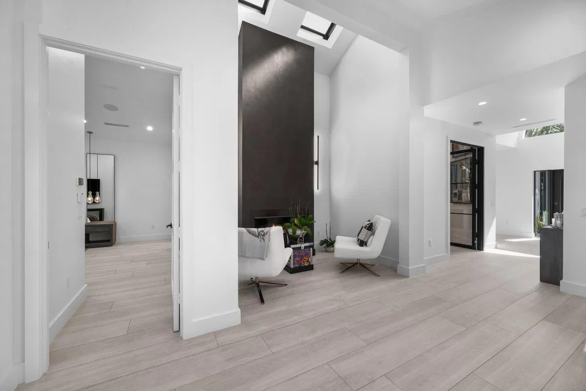 Residence photo 4