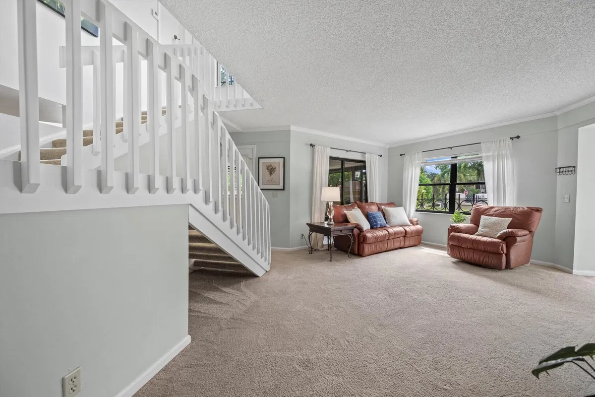 Residence photo 10