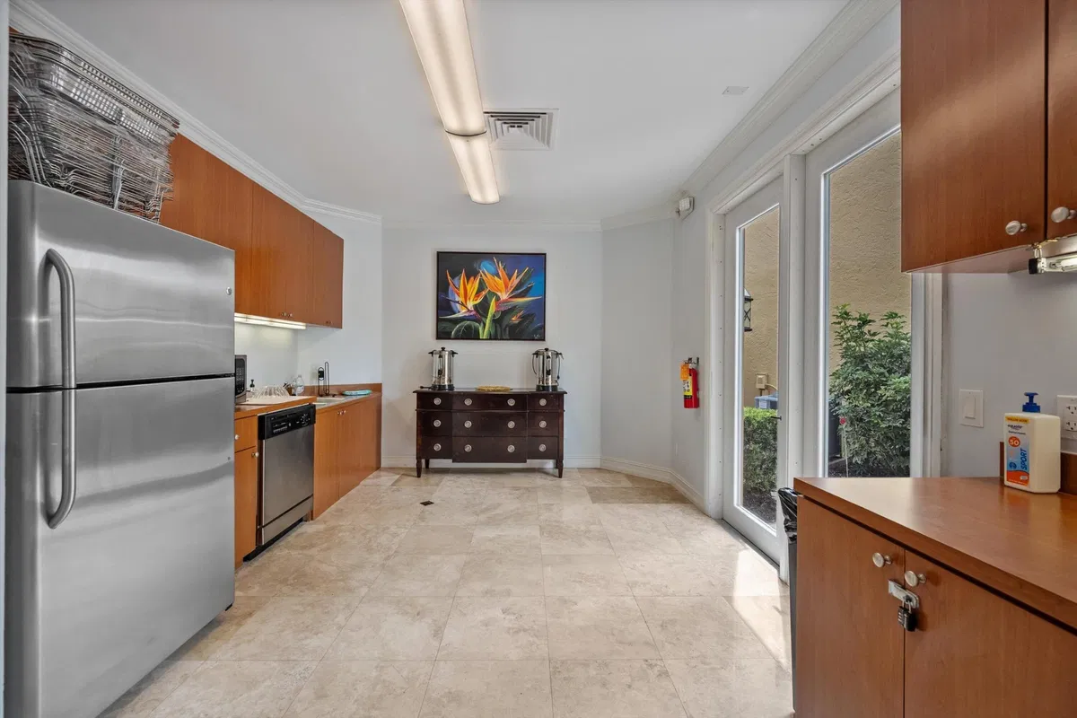 Residence photo 52