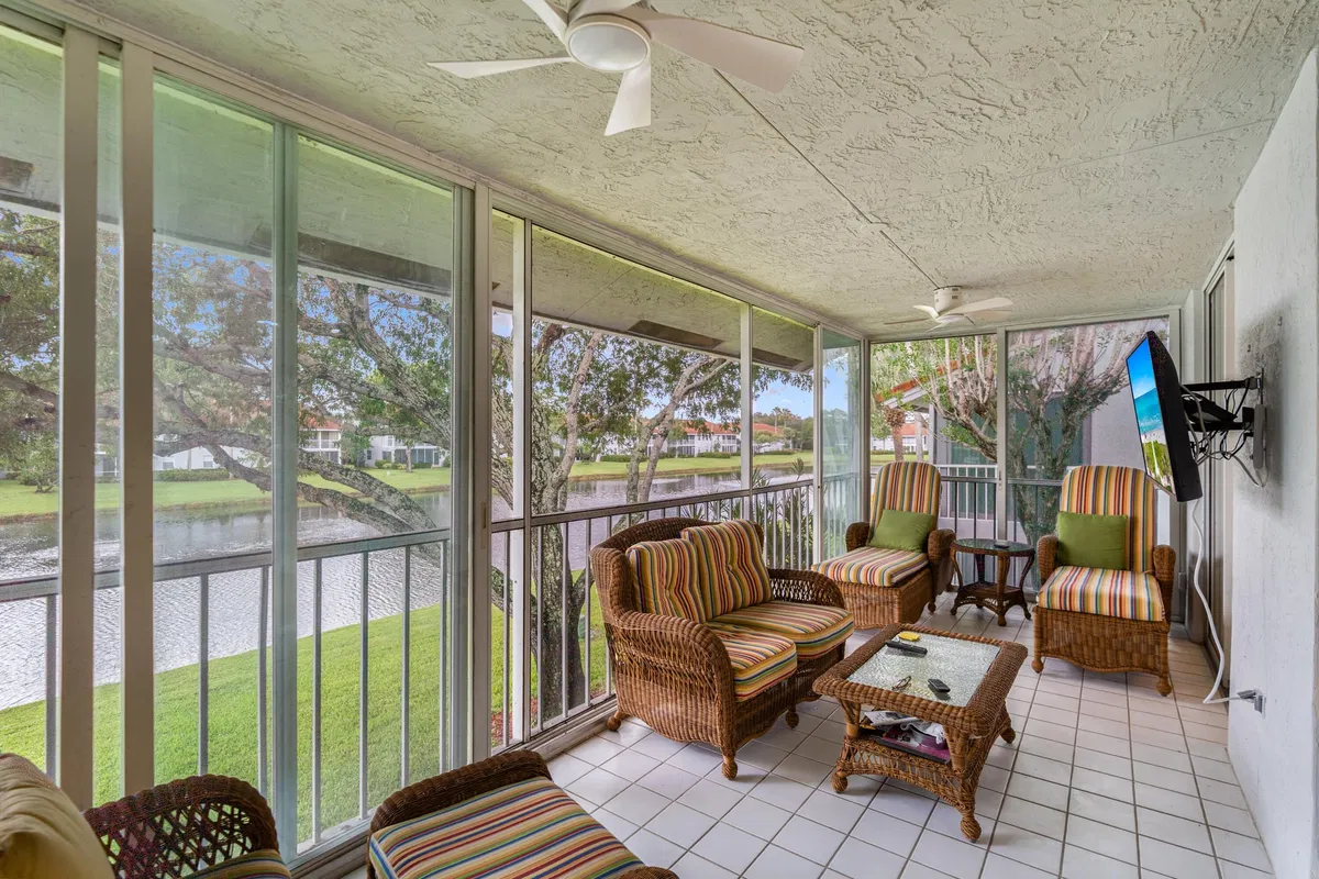  Unit 202 photo 7