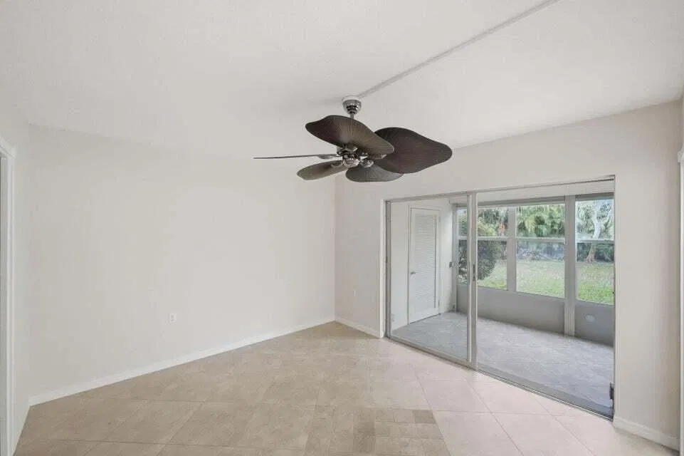 Unit 5107 photo 13