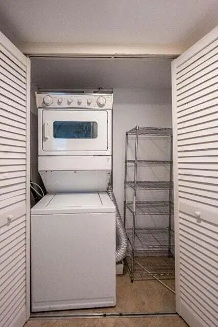 Unit 5107 photo 22