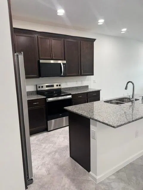  Residence photo 16