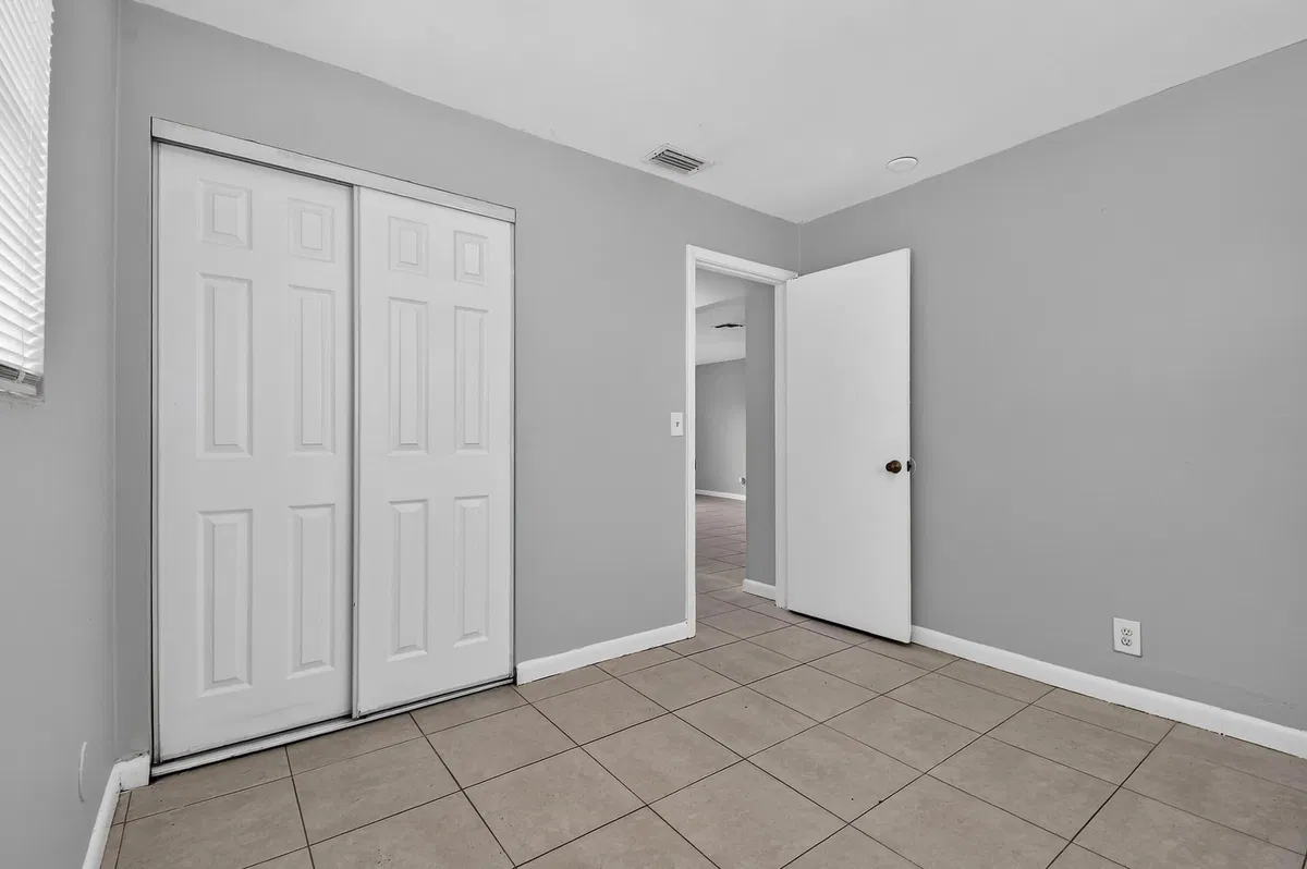 Residence photo 22