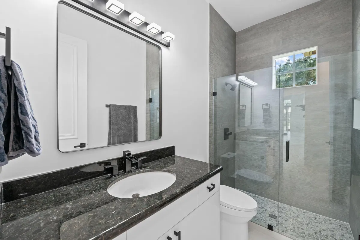  Residence photo 19