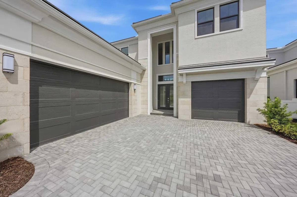 Artistry Palm Beach Gardens Residence