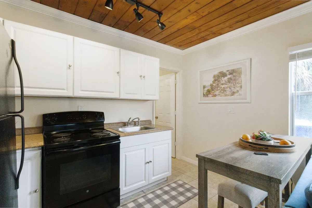  Residence photo 7