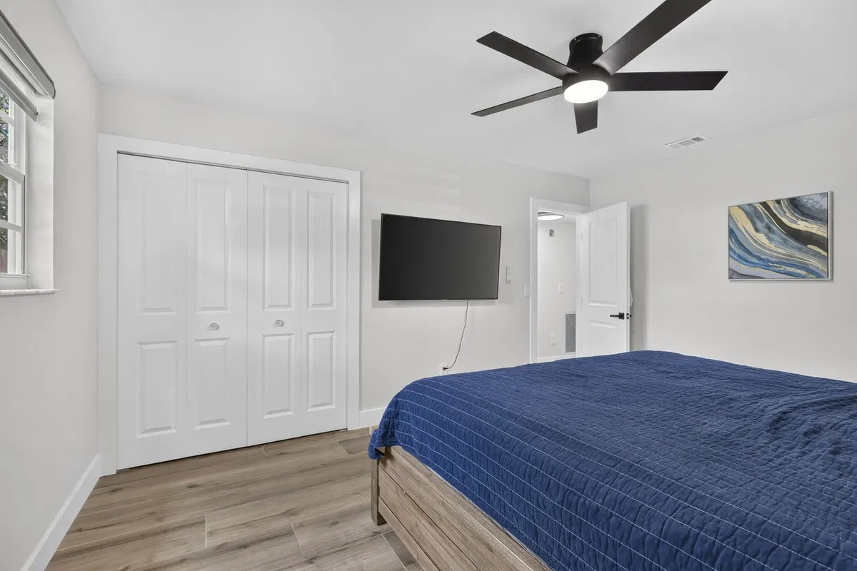 Residence photo 16
