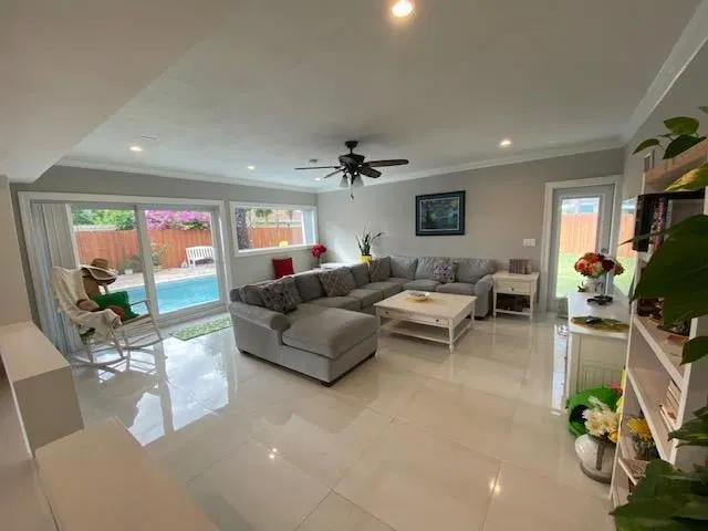 Residence photo 4