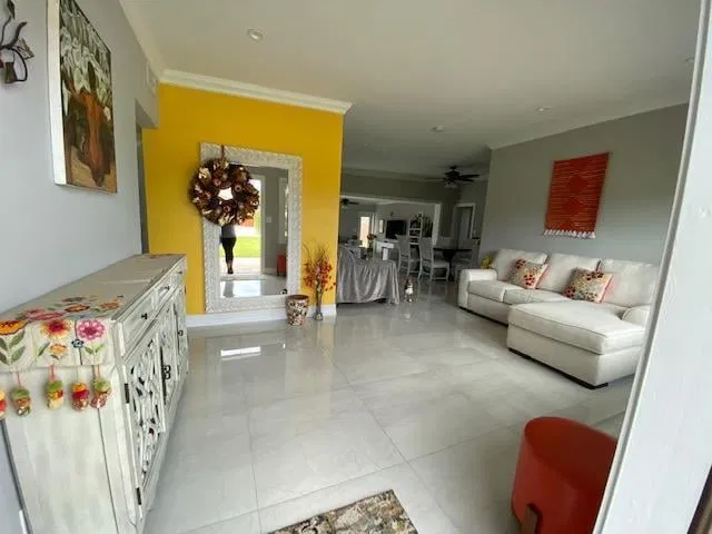 Residence photo 7