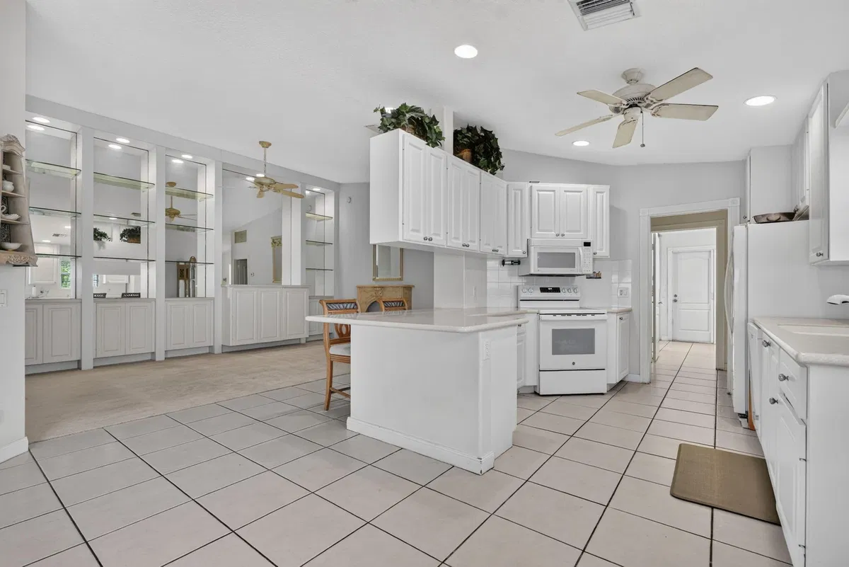 Residence photo 25