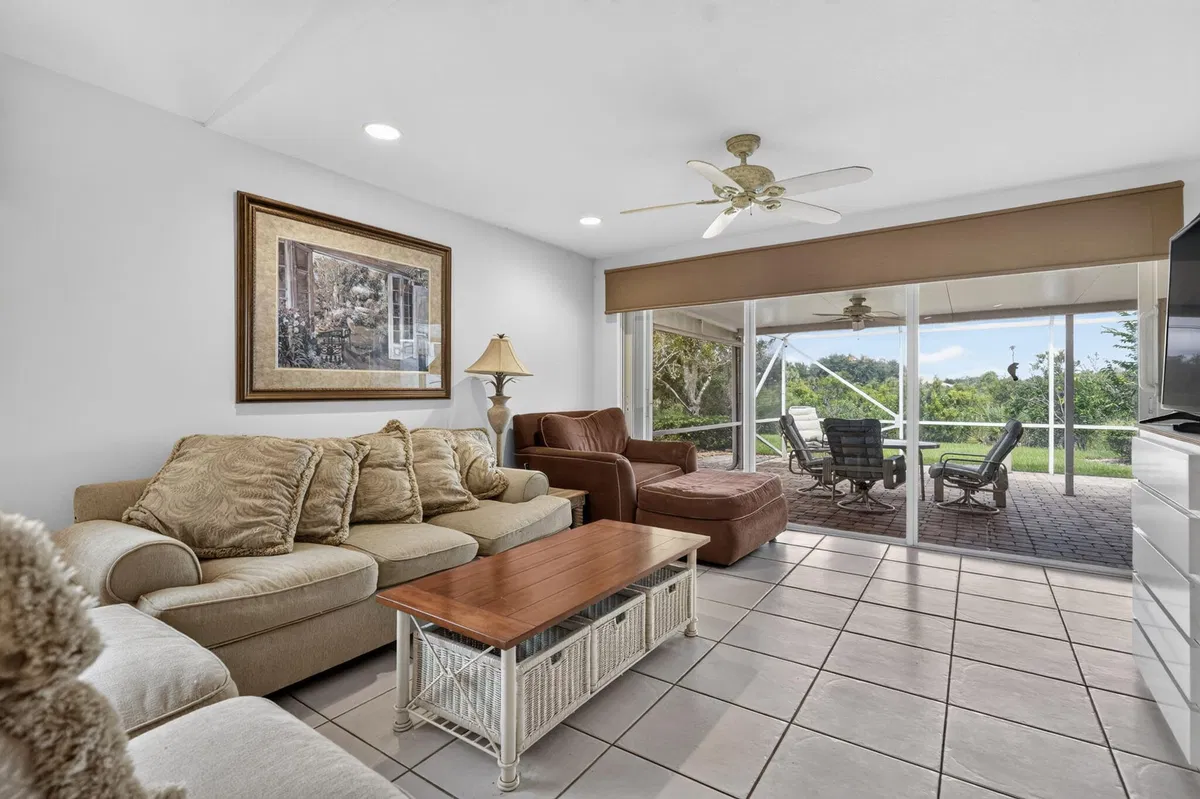 Residence photo 31
