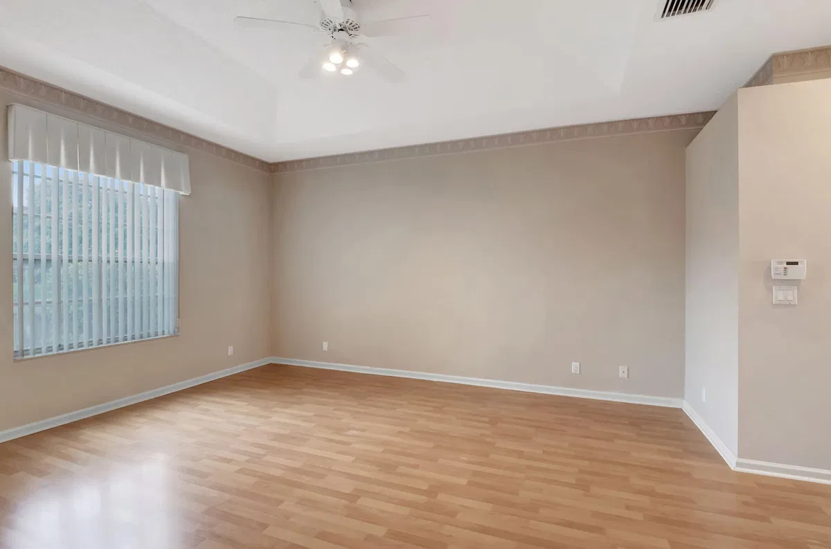 Residence photo 28
