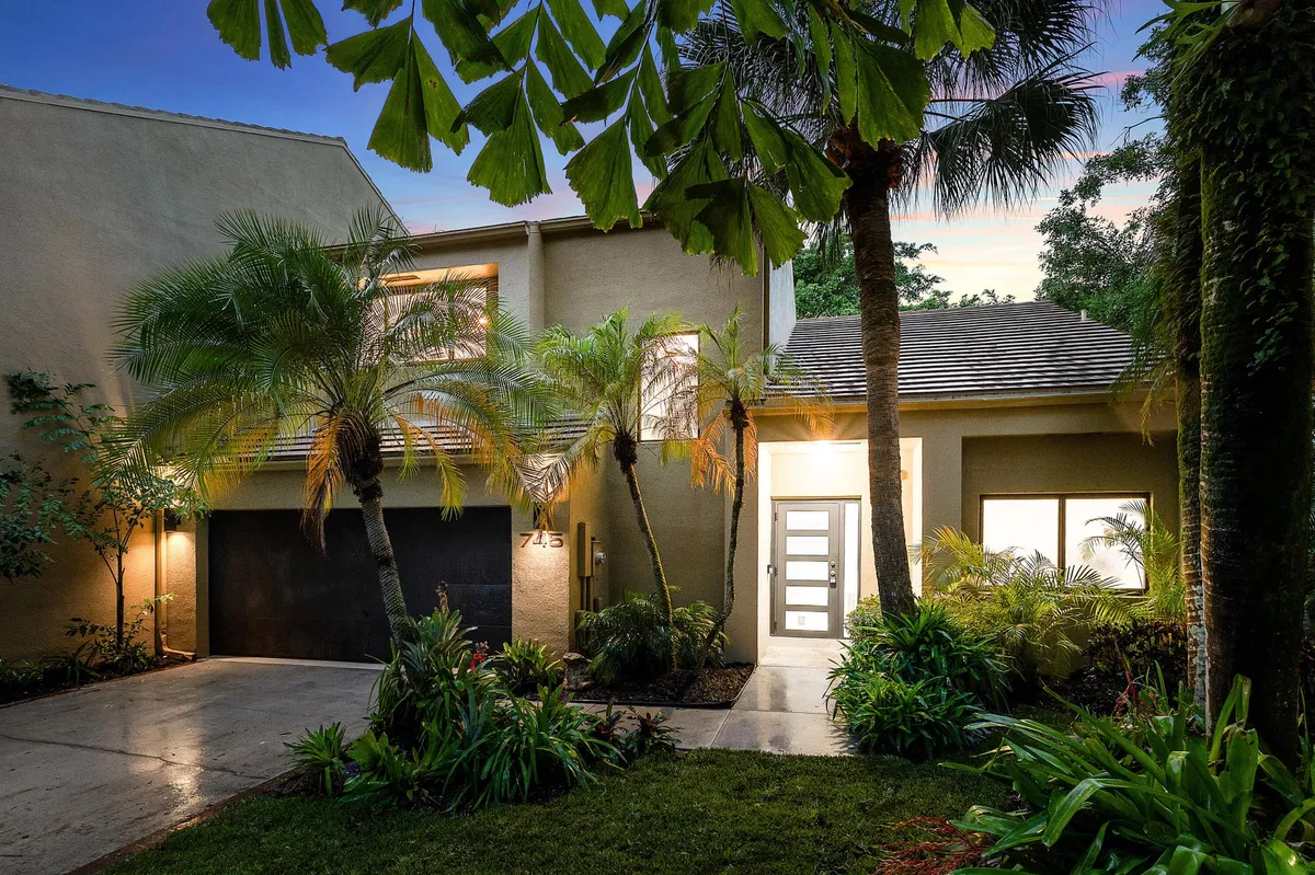 Residence photo 4