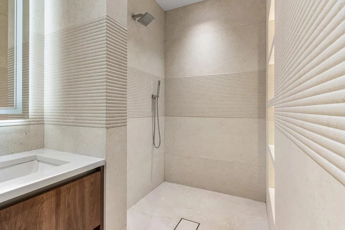 Residence photo 25