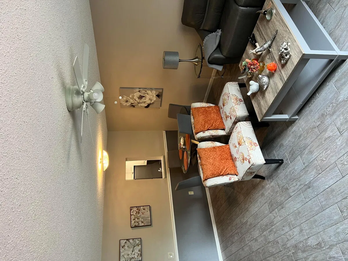 Unit 111 photo 22