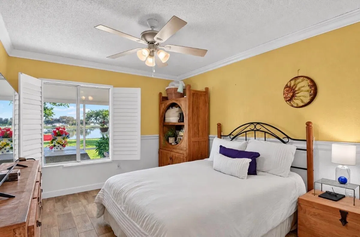 Residence photo 25