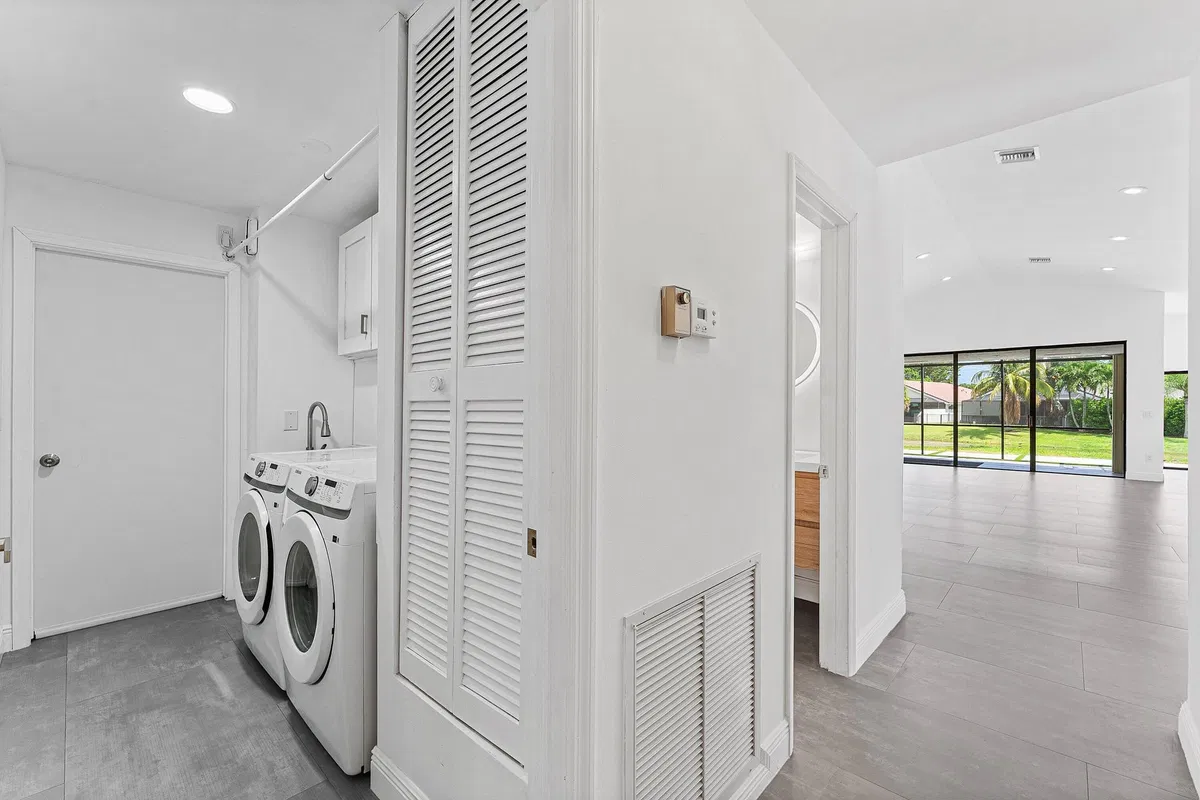 Residence photo 19