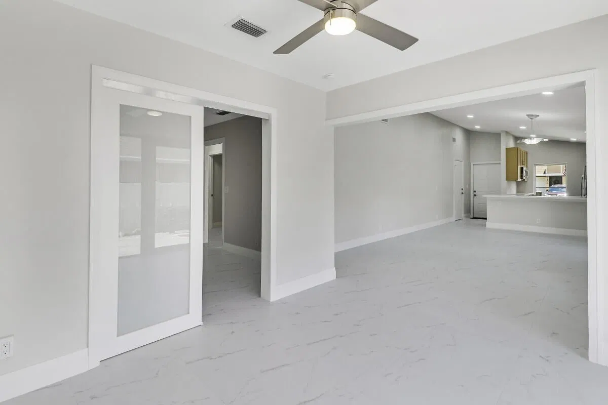 Residence photo 16