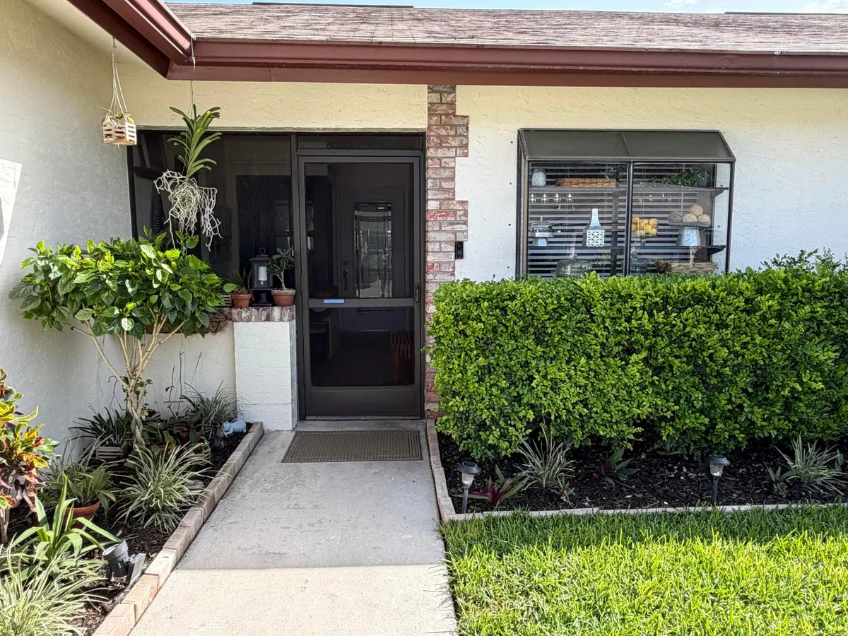 Residence photo 4