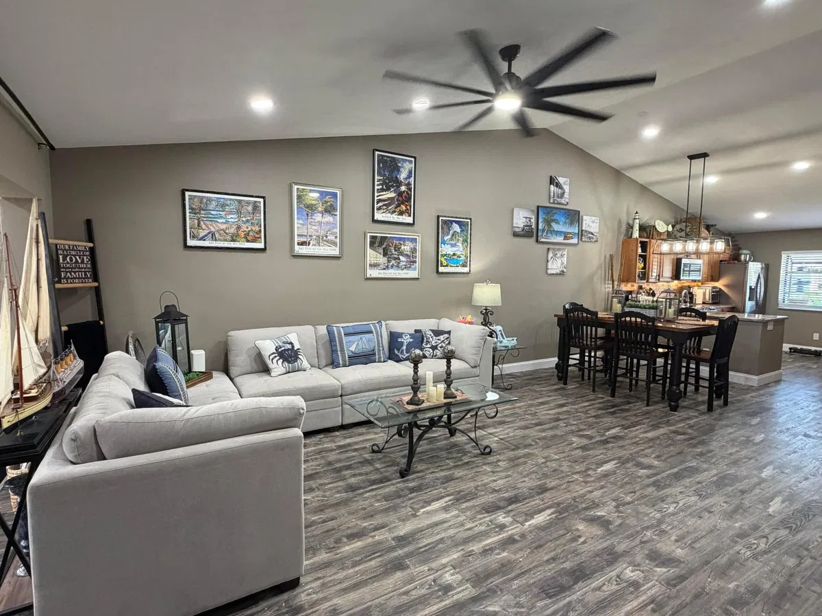 Residence photo 19