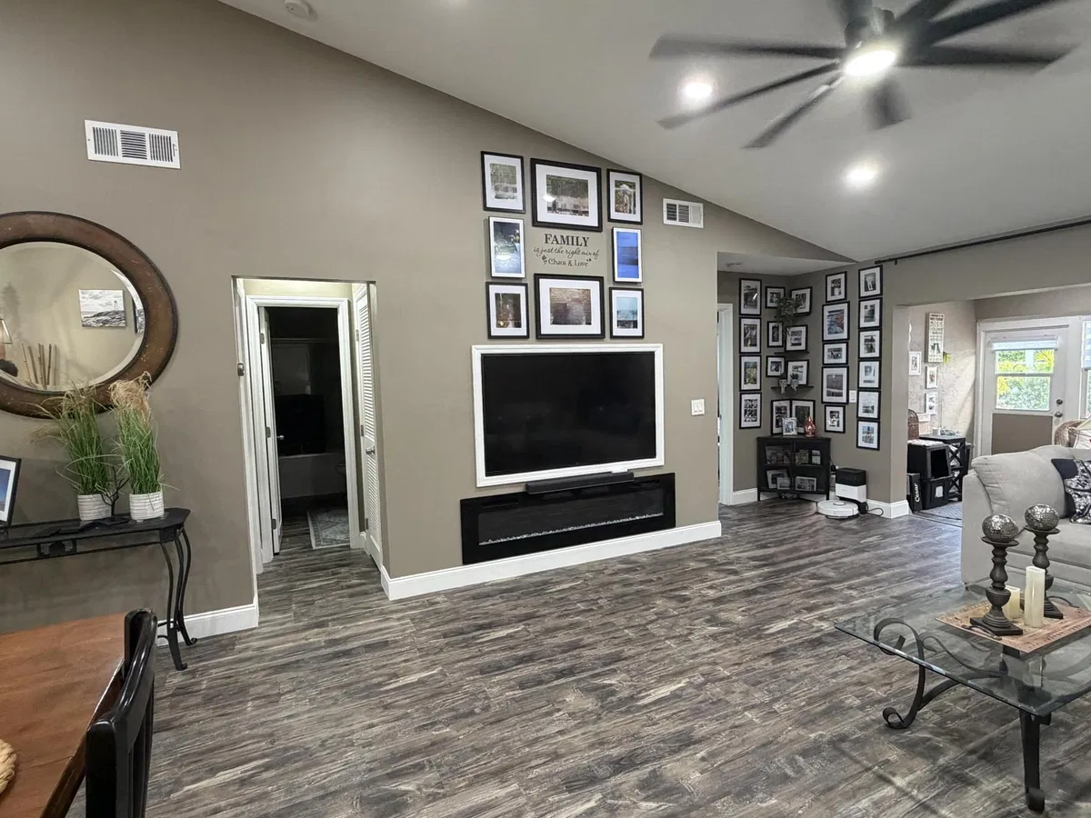Residence photo 22