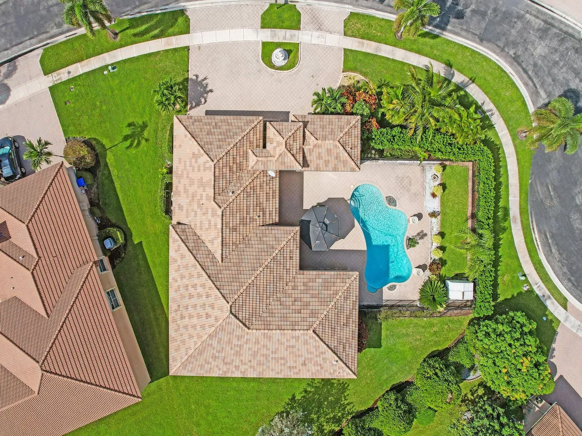  Residence photo 25