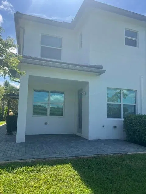 Residence photo 7