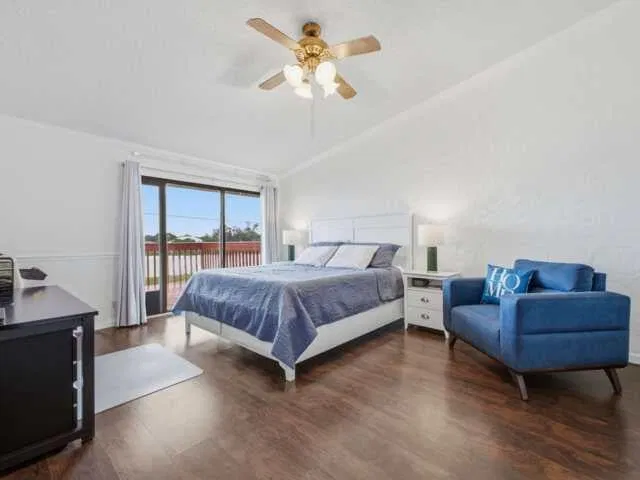  Unit 132 photo 10